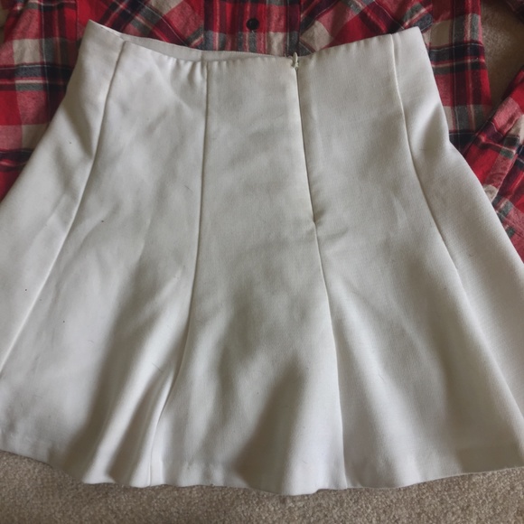 Forever 21 Cute White Tennis Short Summer Skirt - Picture 4 of 5